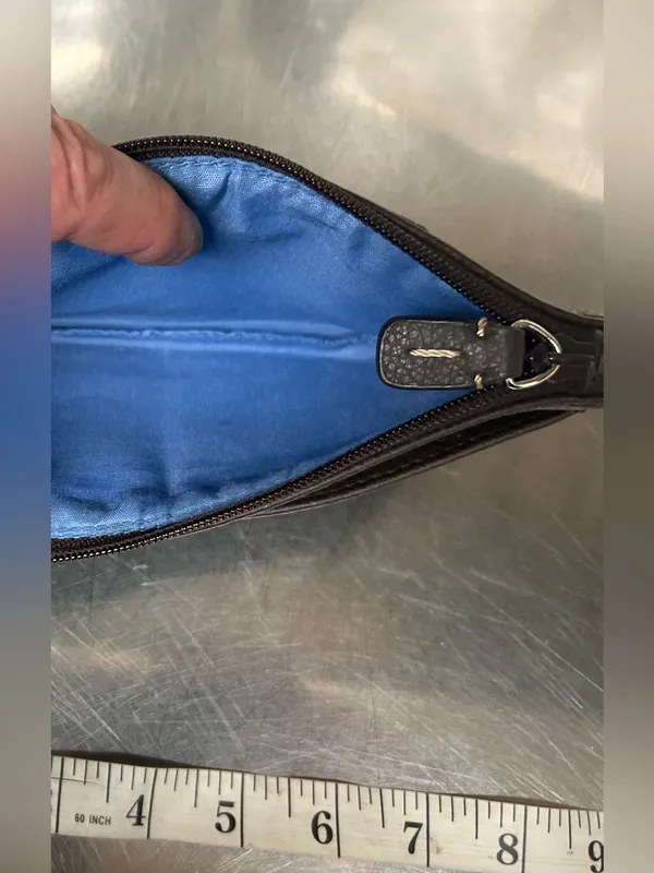 Nice wallet unisex! Great condition - Image 4