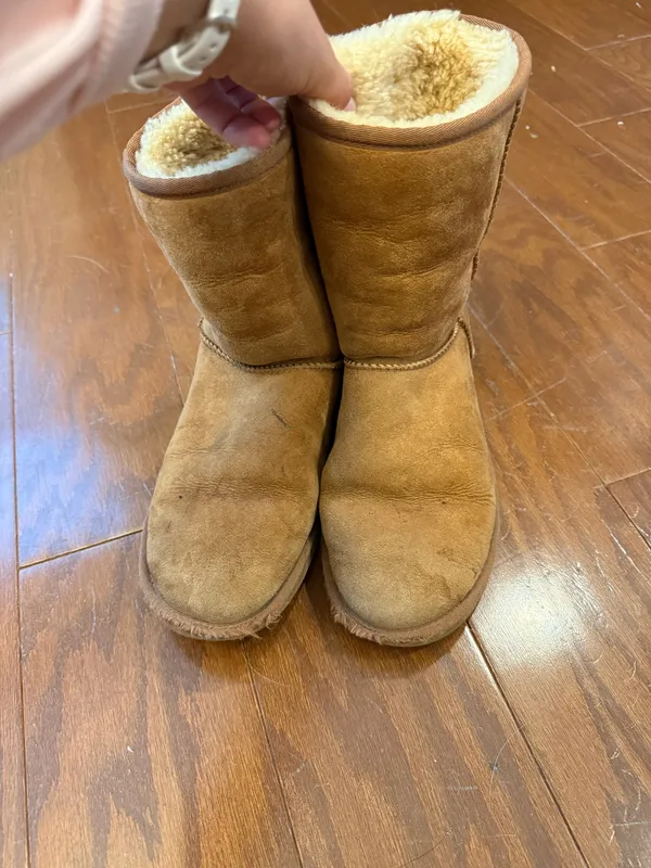 UGG Boots - Image 2