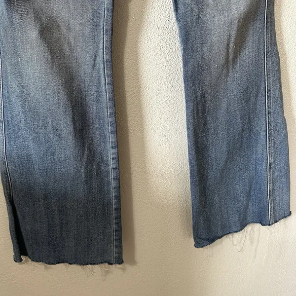 KanCan Boot Cut‎ Flare Stretch Jeans Size 11/29 Light Medium Wash Raw Hem - Image 3
