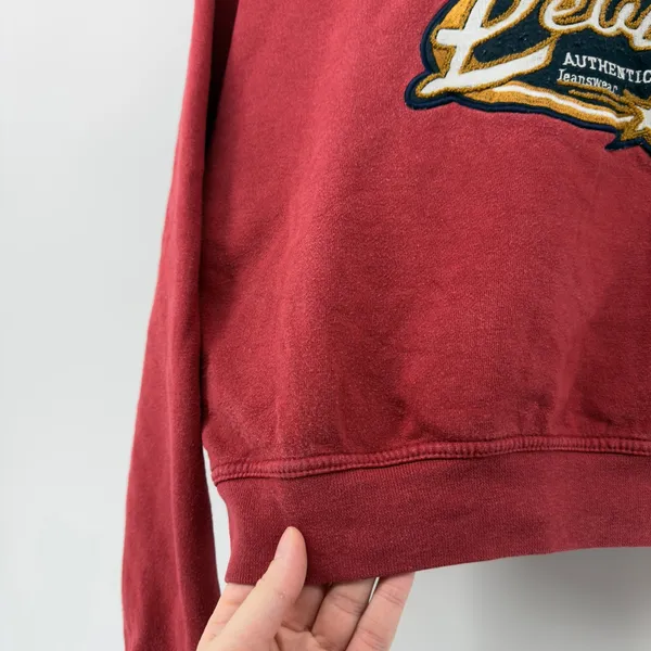 Vintage Levi's‎ Cropped Crew Neck Sweatshirt Red Women L Made in Saipan USA Logo - Image 3