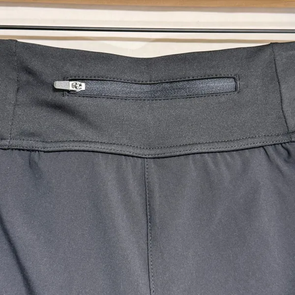 GOAT USA Womens Woven Athletic Gym Running‎ Shorts LARGE Black Lined Zip Pocket - Image 5