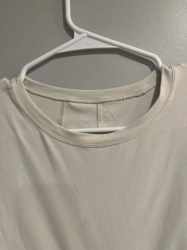 Lululemon cropped top  - Image 2