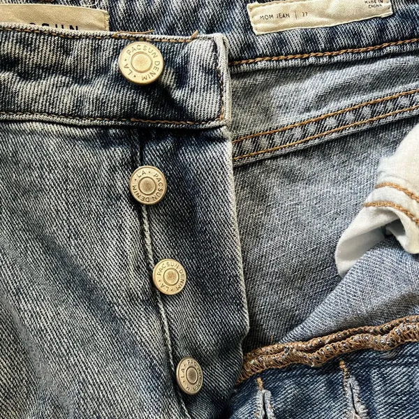 PACSUN Distressed High Rise Mom Jeans Medium Wash sz 27 - Image 7