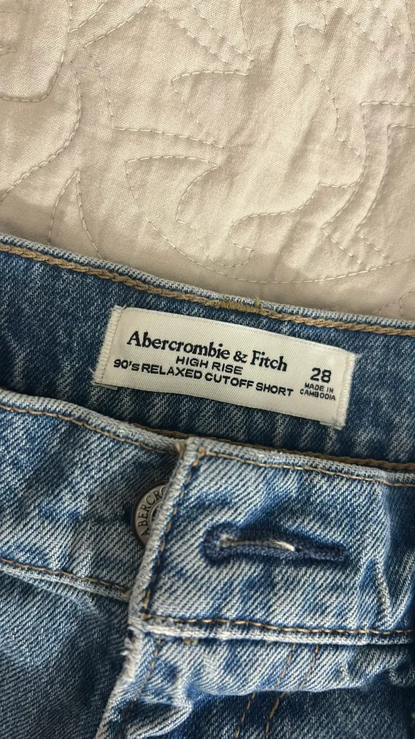 Abercrombie High-Rise 90s Relaxed Cut-Off Shorts - Image 4