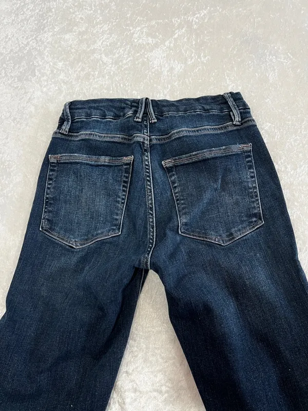 Good American Legs Crop Jeans Blue Denim Size 4/27 Stretchy 93% Cotton - Image 4