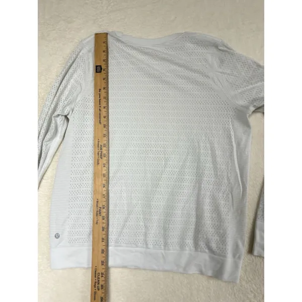 Lululemon Swiftly‎ Breathe Long Sleeve Top Womens 10 White Relaxed Fit Athletic - Image 6
