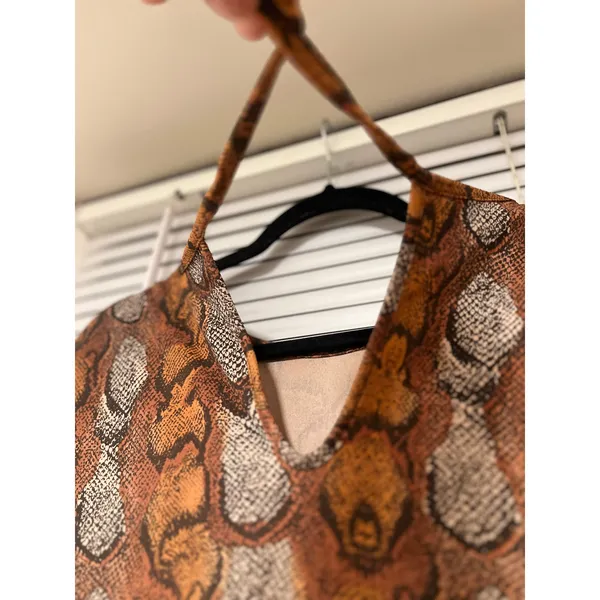 Boohoo Snake Print Cap Sleeve Tie Back Spandex Jumpsuit 12 Orange Tan - Image 4