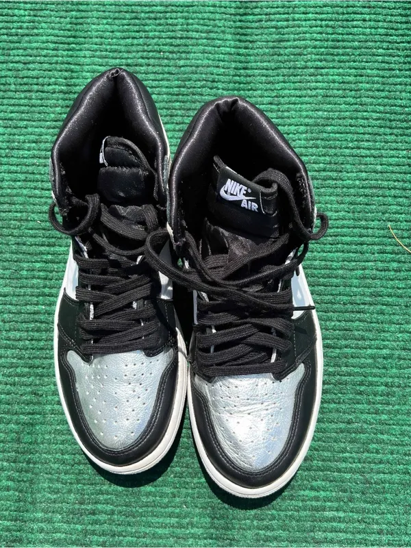 Wmns Air Jordan 1 Retro High OG 'Silver Toe Women’s Size 7.5 - Image 3