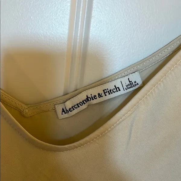 Abercrombie & Fitch Elegant cream Camisole - Image 3