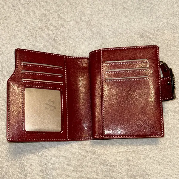 Chic Burgundy Leather Wallet Red - Image 6