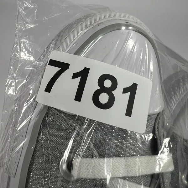 Converse Chuck Taylor Madison Ox Sneaker Silver Sparkle‎ / Mercury Grey Womens 8 - Image 9