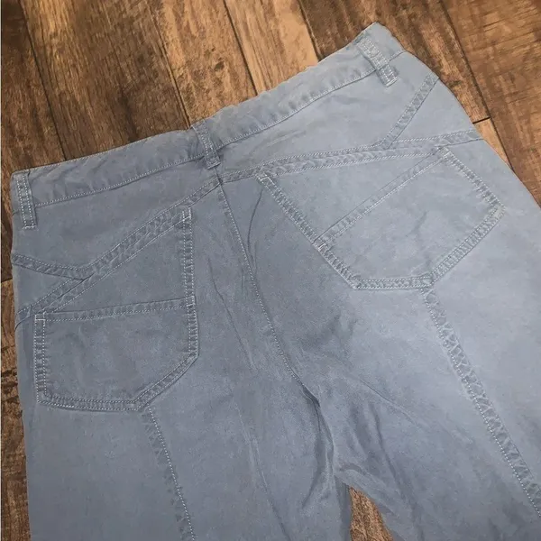 Athleta light blue Albion cargo hiking pants size 4 68$ - Image 5