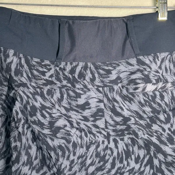 Athleta Trekkie North Printed Short Women's Size 18‎ Blue Athletic - Image 9