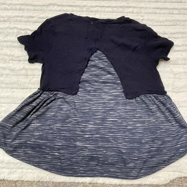 Wild Blue X Sadie Robertson Women Blue‎ Short Sleeve Blouse Fits like Small S - Image 2