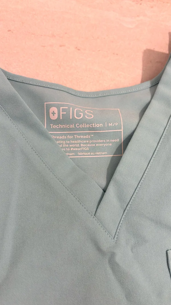 FIGS Scrubs Set - Image 2