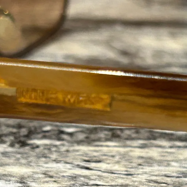 Nine West Brown Oval Sunglasses with Gradient Lenses - Image 4