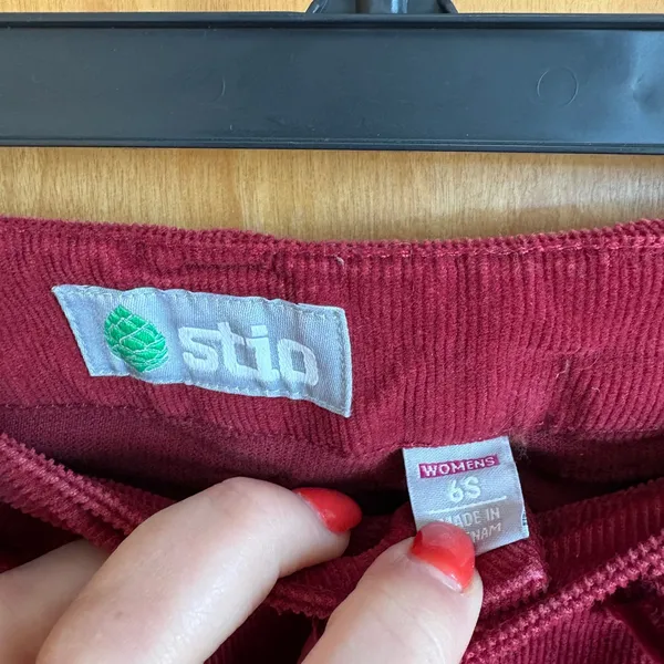 Stio Corduroy Pants‎ Womens 6S Burgundy Rivet Slim Leg Organic Cotton Stretch - Image 2