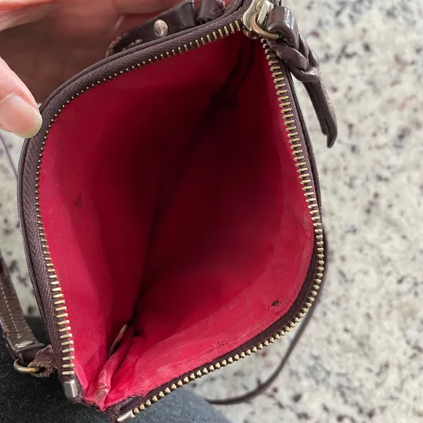 Dooney &‎ Bourke Vintage Burgundy Leather Triple Zip Crossbody Bag - Image 7