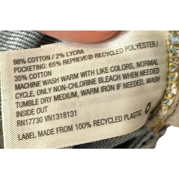 Universal Threads 90's Women's Jeans High Rise Straight Leg Denim Light Blue 30‎ - Image 10