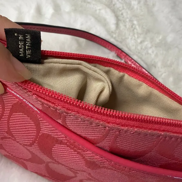 COACH Pink Signature Canvas Wristlet - Image 6