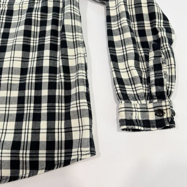 LL Bean Black/White Scotch Plaid Cotton Flannel Button Shirt Relaxed Fit MEDIUM - Image 5