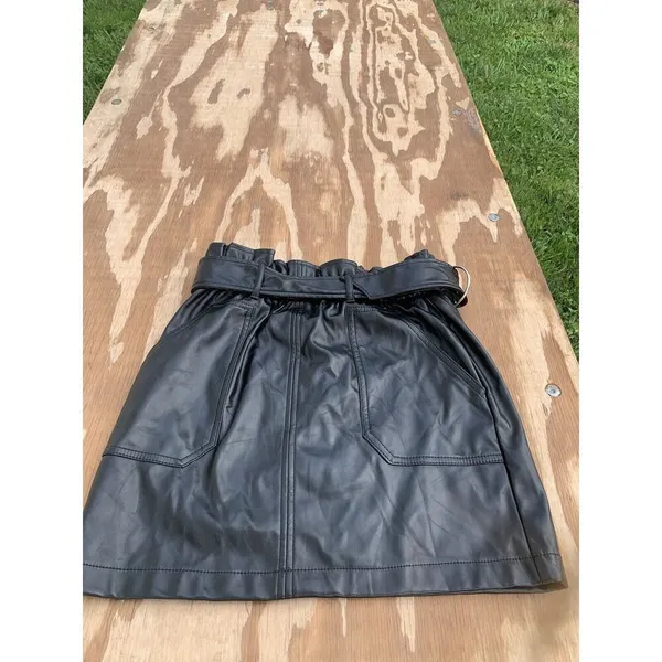Haute Monde S Faux Leather Belted Mini‎ Skirt in Black Small Biker Goth Summer - Image 3