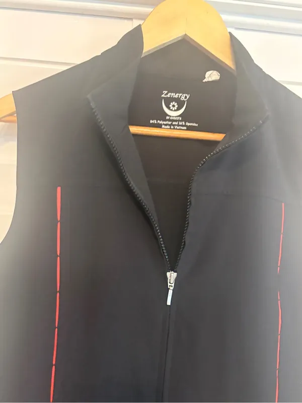 Zenergy By Chico’s Black Vest Size 1 (Medium) - Image 3