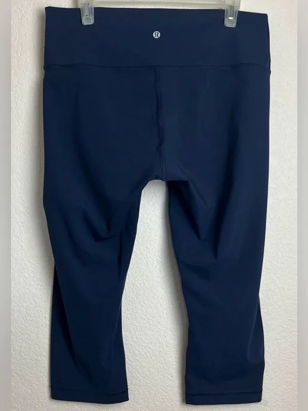 Lululemon True Navy High Rise 21” Wunder Under Crop Leggings Sz 14 - Image 5