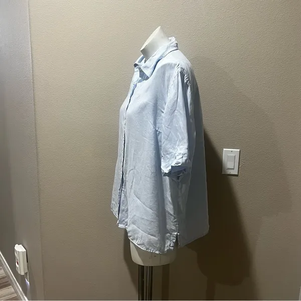 Lauren Ralph Lauren light blue linen short sleeve blouse - Image 2