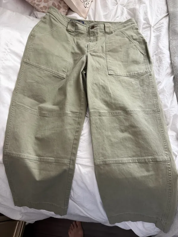 Brooks Brothers Women’s Cargo Cropped Wide Leg Pants in Khaki Green Size 8 - Image 10