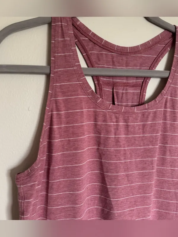 Lululemon Love Tank Sleeveless Stripe Heather Pink White Size M / L - Image 2