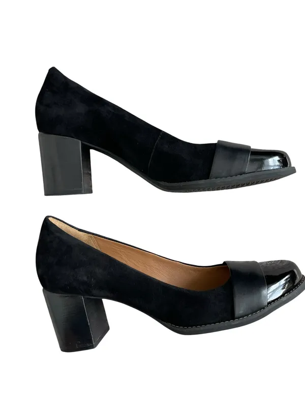 Clark’s Artisan Tarah Brae Suede Block Heel Shoes Women’s Size 9.5Black - Image 5