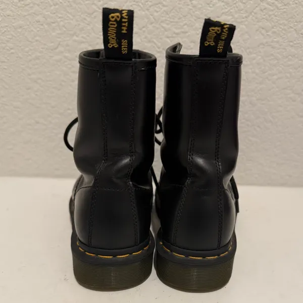 Dr. Martens Docs 1460 Smooth Black Leather Ankle Boots 11822 Size US 7 / EU 38 - Image 7