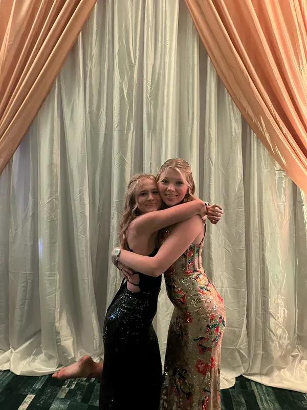 Windsor Dress Prom - Image 4