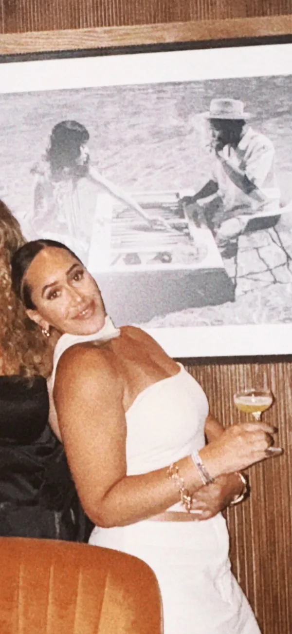 Chic White Top - Image 3