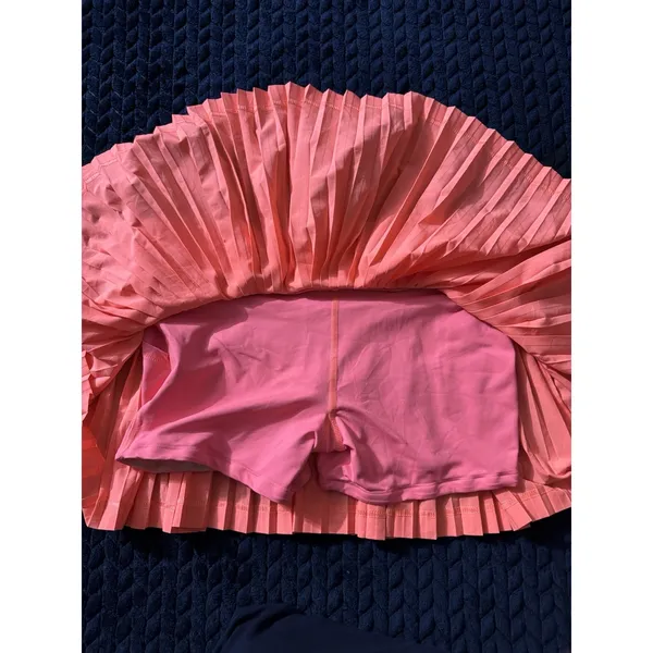 Lululemon pleat to street skirt II grapefruit Coral Pink Skort Tennis Size 8 - Image 3
