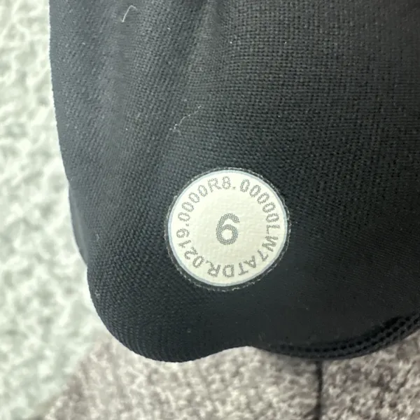 Lululemon Speed Up Shorts Low Rise 2.5" Gray Athletic Athleisure Women's 6 - Image 5