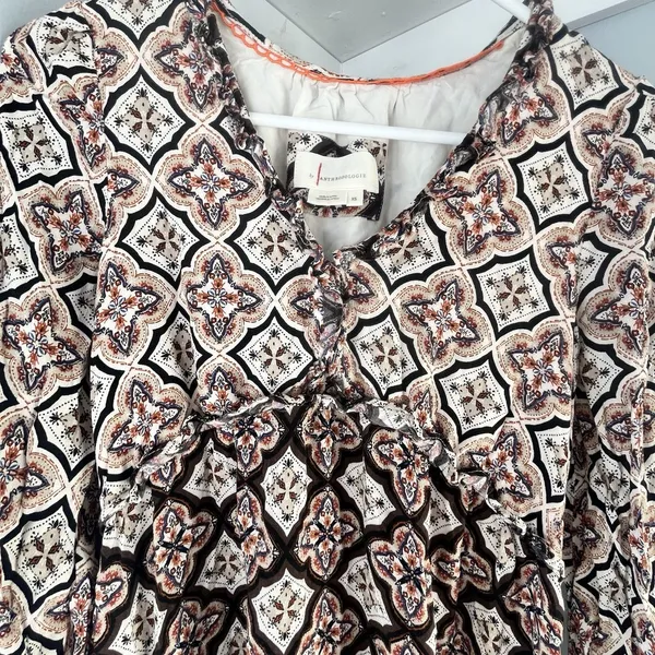 Anthropologie Dress Women's XS Multi Batik Print‎ Long Sleeve V Neck Tiered - Image 5