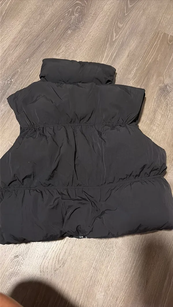 Amazon Cropped Vest - Image 2