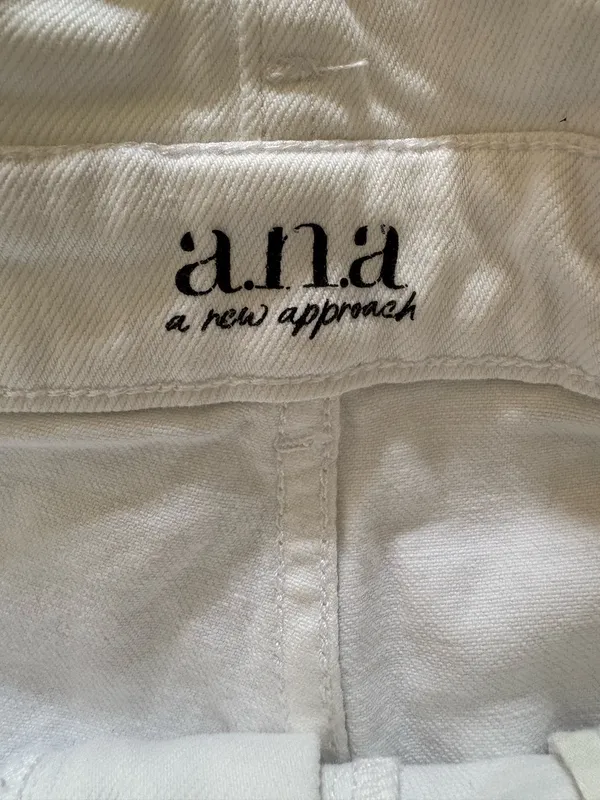 a.n.a White Denim High Rise Midi Shorts - Image 6