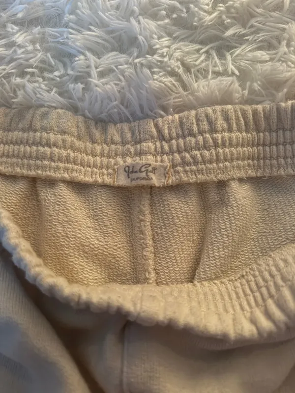Brandy Melville Sweatshorts - Image 3