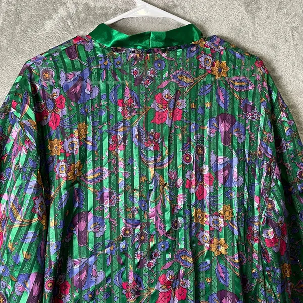 Victoria’s Secret Gold Label Green Floral‎ Satin Night Short Vintage Medium - Image 4