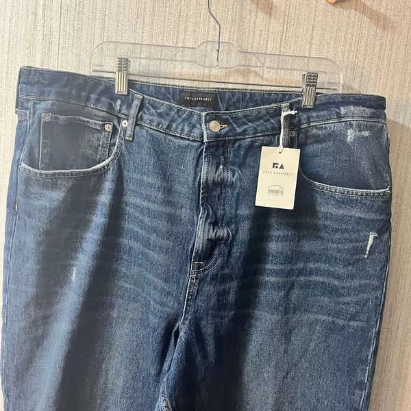 Free Assembly Super High Rise‎ Straight Leg Jeans Size 22 - Image 3