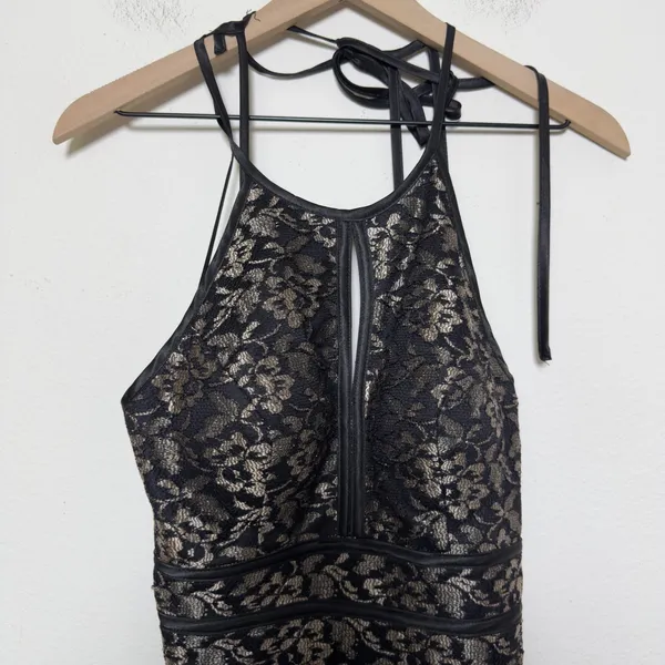 Xscape Women Formal Dress 6 Black Lace Halter Neck Keyhole Maxi Evening Gown - Image 3