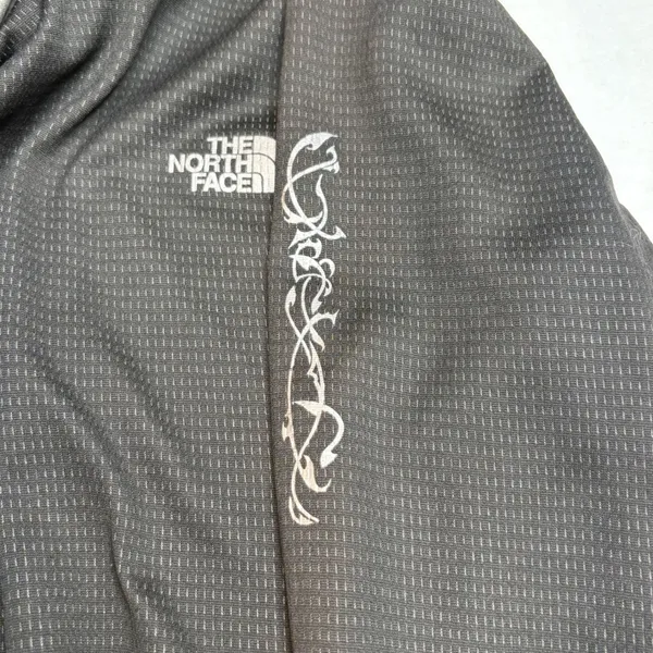 The North Face Women's Flight Series Long Sleeve Baselayer Shirt‎ Black Medium - Image 9