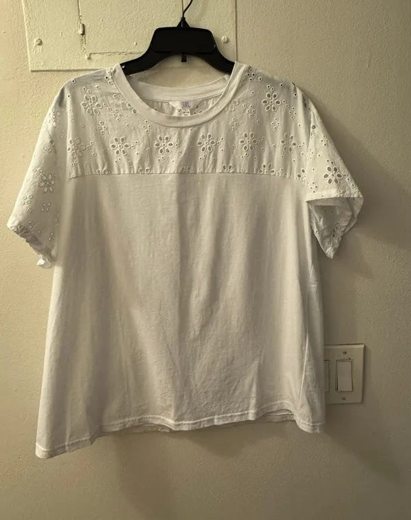 White Cotton Short Sleeve T-Shirt Large - Image 6