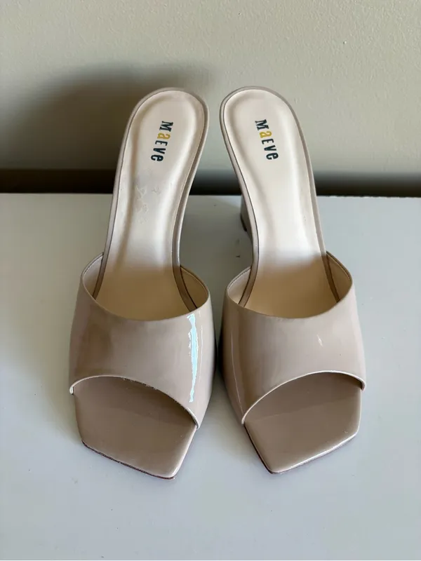 Anthropologie Maeve Beige Patent Wedge Square Toe Sandals Size 7 - Image 3