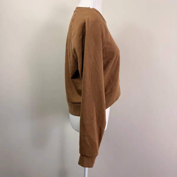 Beyond Yoga Uplift Cropped Raglan Sweatshirt Toffee Notched Hem Small - Image 4