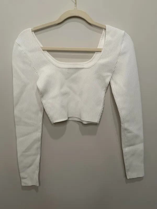 Babaton Aritzia White Ribbed Square Neck Long Sleeve Crop Top Small 113234 - Image 4