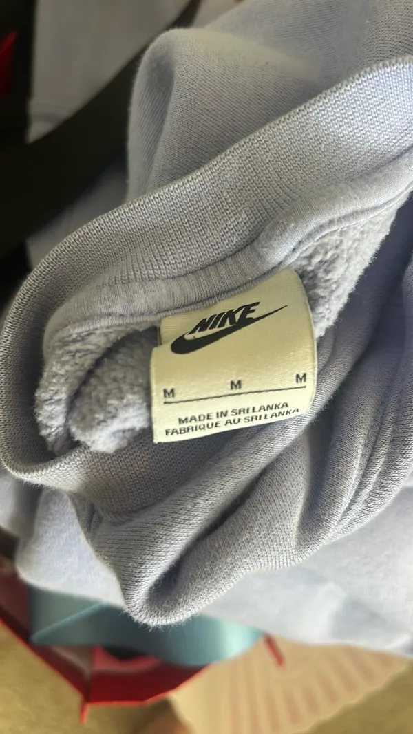 Nike Crewneck Sweatshirt - Image 3
